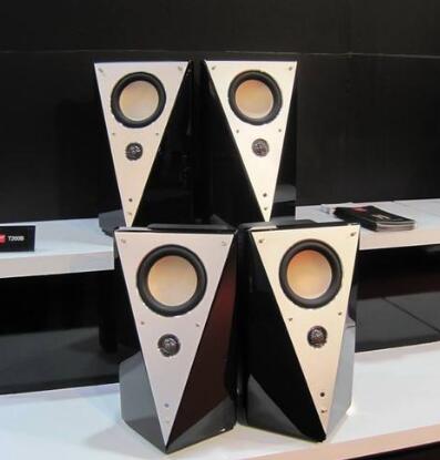 展臺設(shè)計(jì)搭建中音響設(shè)備 展臺設(shè)計(jì)搭建中音響設(shè)備