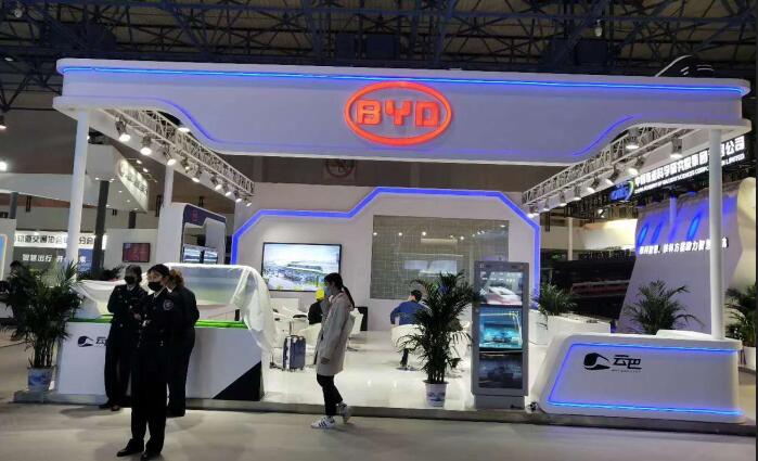 上海展臺(tái)搭建哪家強(qiáng)？上海該如何選擇展臺(tái)搭建公司？