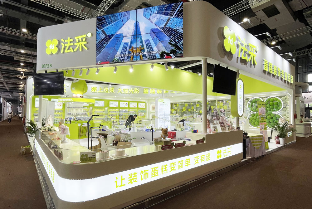 如何通過展位設計來提升品牌形象和吸引潛在客戶？